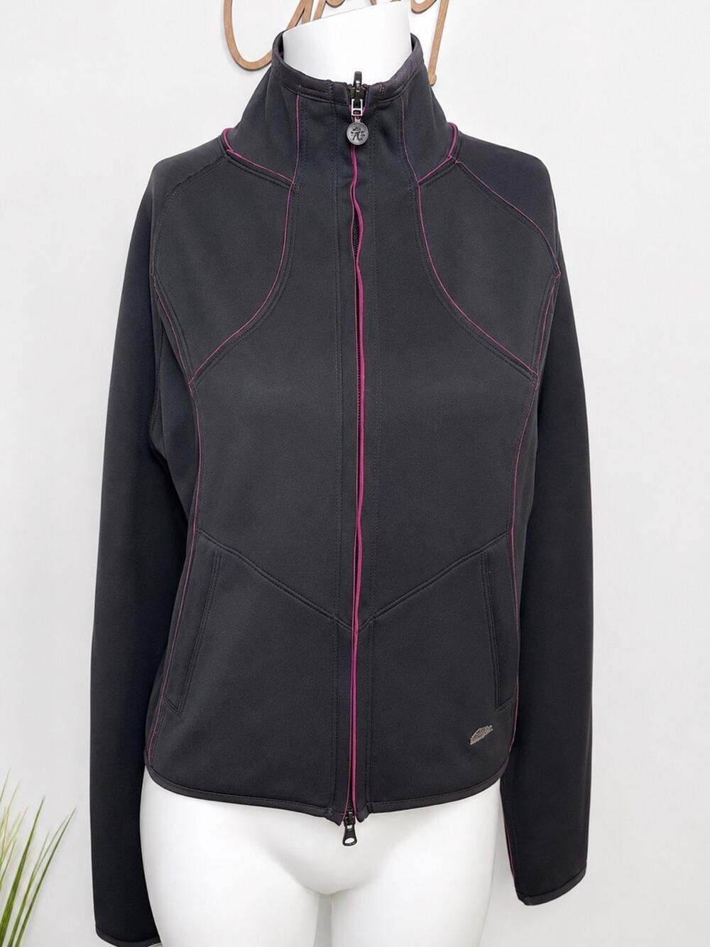 Nike Black Pink Cropped Full Zip Fleece Lined Athletic Jacket Womens